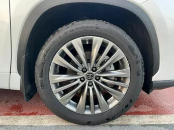 TOYOTA HIGHLANDER PLATINUM 2.4L TURBO CANADIAN SPECS 2023 MODEL