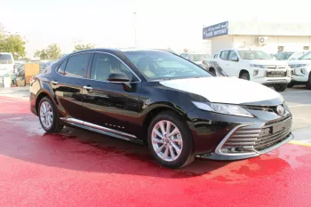 TOYOTA CAMRY GLE , 2.5L , CLOTH SEATS , SUNROOF , ALLOY WHEELS , 2023MY