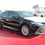 TOYOTA CAMRY GLE , 2.5L , CLOTH SEATS , SUNROOF , ALLOY WHEELS , 2023MY - Thumbnail 3