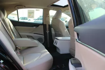 TOYOTA CAMRY GLE , 2.5L , CLOTH SEATS , SUNROOF , ALLOY WHEELS , 2023MY