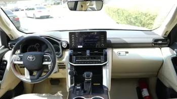 Toyota Land Cruiser GX-R 2022 3.5L Twin Turbo