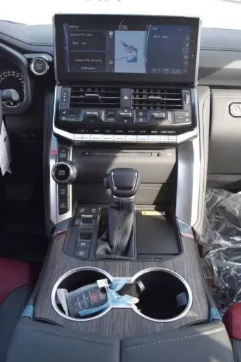 LHD - TOYOTA LANDCRUISER 300 3.5L V6 PETROL TWIN TURBO VXR AUTO