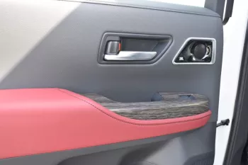 LHD - TOYOTA LANDCRUISER 300 3.5L V6 PETROL TWIN TURBO VXR AUTO