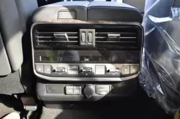 LHD - TOYOTA LANDCRUISER 300 3.5L V6 PETROL TWIN TURBO VXR AUTO
