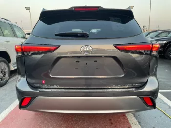TOYOTA HIGHLANDER PLATINUM 2.4L TURBO CANADIAN SPECS 2023 MODEL