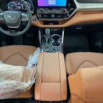 TOYOTA HIGHLANDER PLATINUM 2.4L TURBO CANADIAN SPECS 2023 MODEL - Thumbnail 7