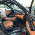 TOYOTA HIGHLANDER PLATINUM 2.4L TURBO CANADIAN SPECS 2023 MODEL - Thumbnail 10