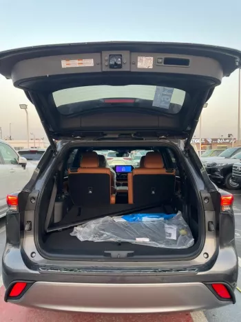 TOYOTA HIGHLANDER PLATINUM 2.4L TURBO CANADIAN SPECS 2023 MODEL