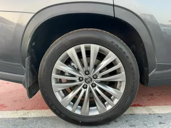 TOYOTA HIGHLANDER PLATINUM 2.4L TURBO CANADIAN SPECS 2023 MODEL