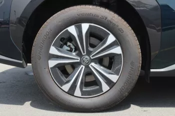 TOYOTA BZ4X LONGRANGE PRO ELECTRIC FWD