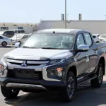Mitsubishi L200 2.4L 2023 Grey Diesel - Thumbnail 3
