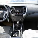 Mitsubishi L200 2.4L 2023 Grey Diesel - Thumbnail 10