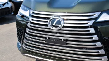 LEXUS LX600 Signature 2022 3.5L 6Cyl Twin Turbo 4WD