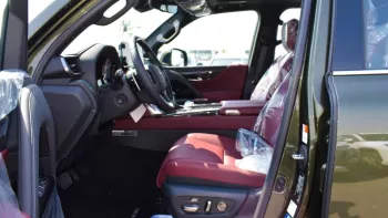 LEXUS LX600 Signature 2022 3.5L 6Cyl Twin Turbo 4WD