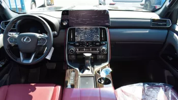 LEXUS LX600 Signature 2022 3.5L 6Cyl Twin Turbo 4WD