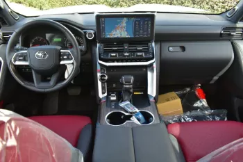 land Cruiser 3.3l Model 2023 VXR+ Auto Transmission