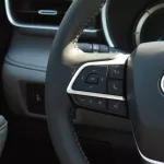 Toyota Highlander GLE Hybrid 2.5L 2022 - Thumbnail 14