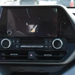 Toyota Highlander GLE Hybrid 2.5L 2022 - Thumbnail 18