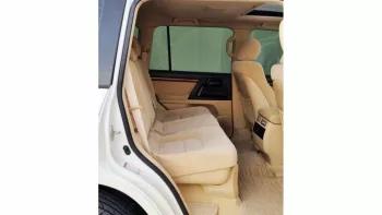 Toyota Land Cruiser GX.R-V8-2016-GCC-EXCELLENT CONDITION