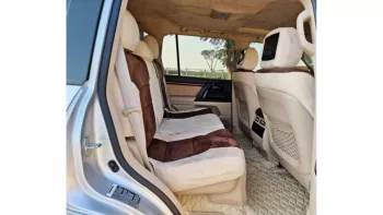 Toyota Land Cruiser GXR 2013 V6-4L-Perfect Condition