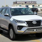 Toyota Fortuner 2.8L 2023 Silver Diesel - Thumbnail 2