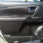 Toyota Fortuner 2.8L 2023 Silver Diesel - Thumbnail 9