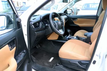 Toyota Fortuner 2.7L 2020 White Petrol