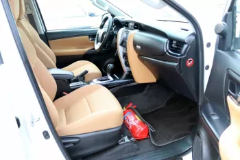Toyota Fortuner 2.7L 2020 White Petrol