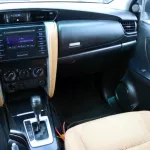 Toyota Fortuner 2.7L 2020 White Petrol - Thumbnail 18