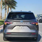 Toyota Sienna LE 4x4 grey 2021 - Thumbnail 4