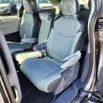 Toyota Sienna LE 4x4 grey 2021 - Thumbnail 15