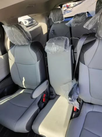 Toyota Sienna LE 4x4 grey 2021