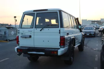 LHD - TOYOTA LANDCRUISER 76 4.5L V8 DSL FO 70TH ANV MANUAL