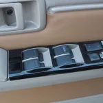 LHD - TOYOTA LANDCRUISER 76 4.5L V8 DSL FO 70TH ANV MANUAL - Thumbnail 8