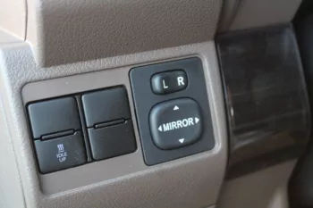 LHD - TOYOTA LANDCRUISER 76 4.5L V8 DSL FO 70TH ANV MANUAL