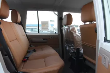 LHD - TOYOTA LANDCRUISER 76 4.5L V8 DSL FO 70TH ANV MANUAL