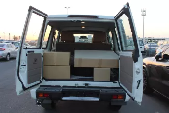LHD - TOYOTA LANDCRUISER 76 4.5L V8 DSL FO 70TH ANV MANUAL