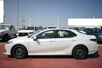 TOYOTA CAMRY 2.5 LE, MODEL 2023, AT, PETROL