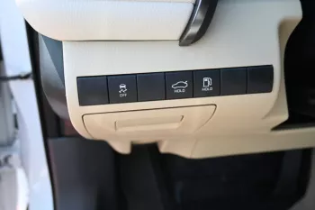 TOYOTA CAMRY 2.5 LE, MODEL 2023, AT, PETROL