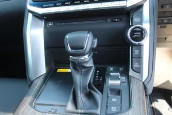 RHD - 2023 TOYOTA LAND CRUISER 300 3.3L DIESEL V6 4WD SAHARA