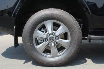 RHD - 2023 TOYOTA LAND CRUISER 300 3.3L DIESEL V6 4WD SAHARA