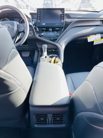 Toyota Camry 2.5l SE Sport Canadian Spec MY2023