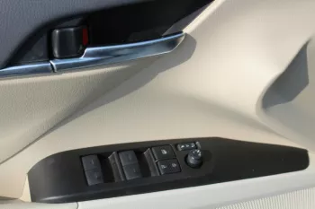 2023 TOYOTA CAMRY GLE 2.5 A/T PRL