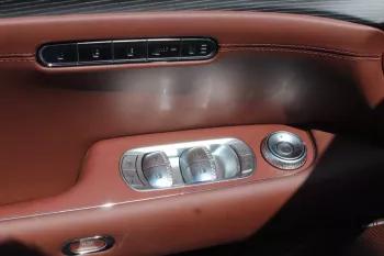 Hyundai Genesis G90 2023 model black color