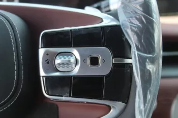 Hyundai Genesis G90 2023 model black color