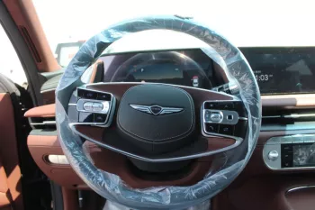 Hyundai Genesis G90 2023 model black color