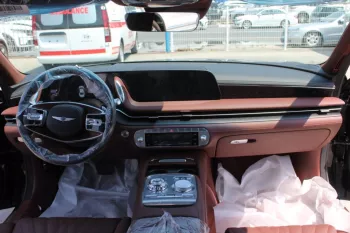 Hyundai Genesis G90 2023 model black color