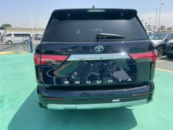 NEW 2023 Toyota Sequoia 3.5L V6 Turbo 4WD limited Hybrid engine ALLOY WHEELS, PANORAMIC ROOF Automatic ZERO KM