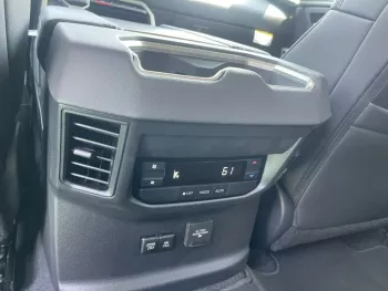 NEW 2023 Toyota Sequoia 3.5L V6 Turbo 4WD limited Hybrid engine ALLOY WHEELS, PANORAMIC ROOF Automatic ZERO KM