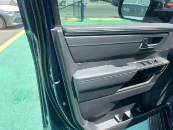 NEW 2023 Toyota Sequoia 3.5L V6 Turbo 4WD limited Hybrid engine ALLOY WHEELS, PANORAMIC ROOF Automatic ZERO KM
